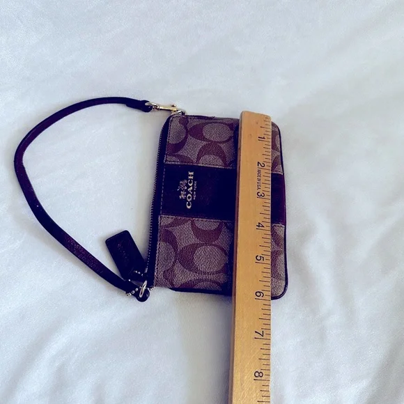 Coach Signature Leather Corner Zip Khaki Cherry Wristlet - Picture 14 of 16